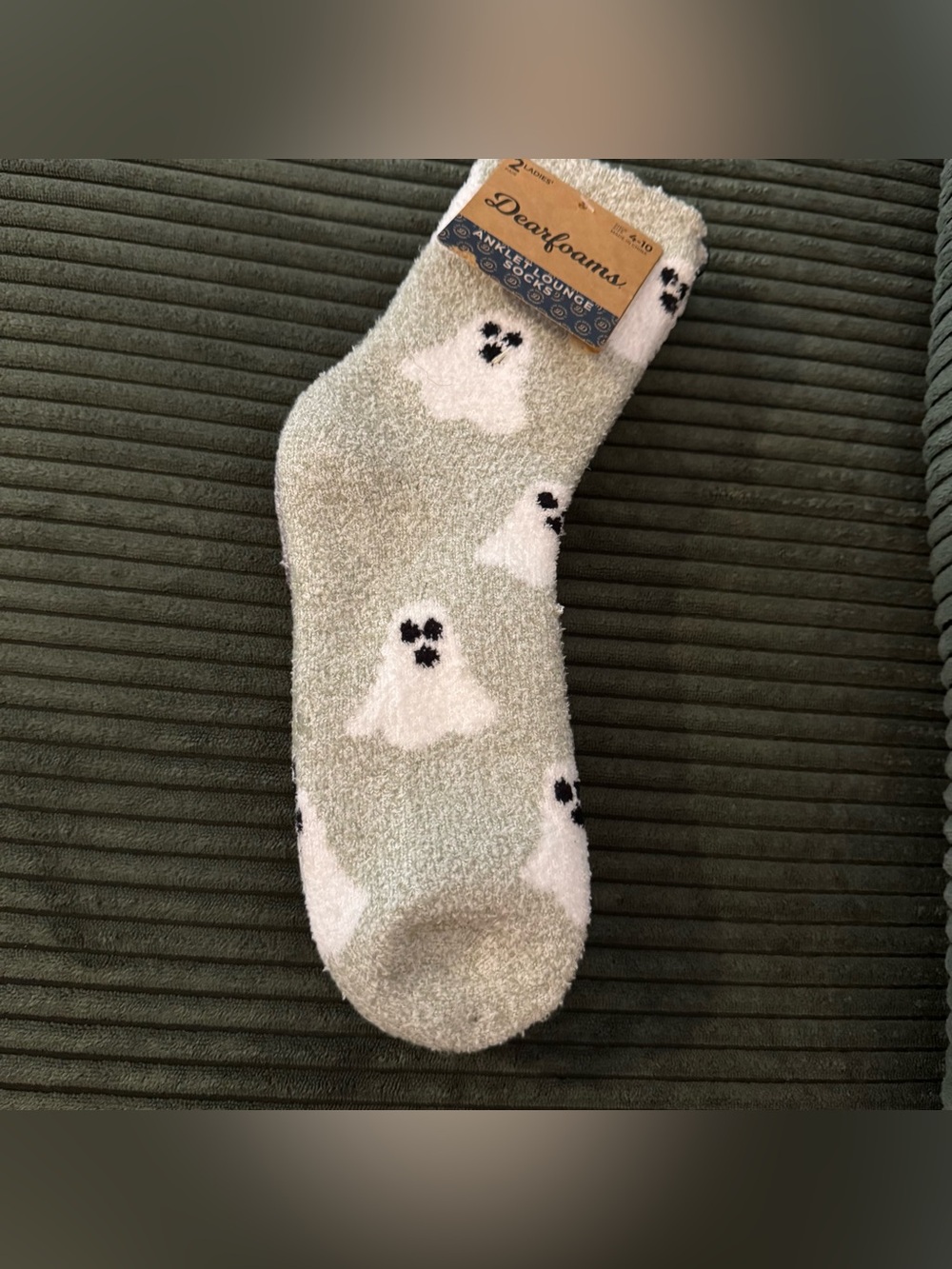 Dearfoams Women’s Fuzzy Ankle Lounge Socks Ghost Pattern 2 Pairs Size 4-10